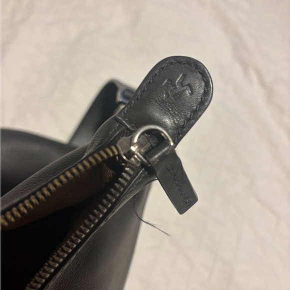 WANT Les Essentiels Grey Leather Tote - Picture 7 of 11